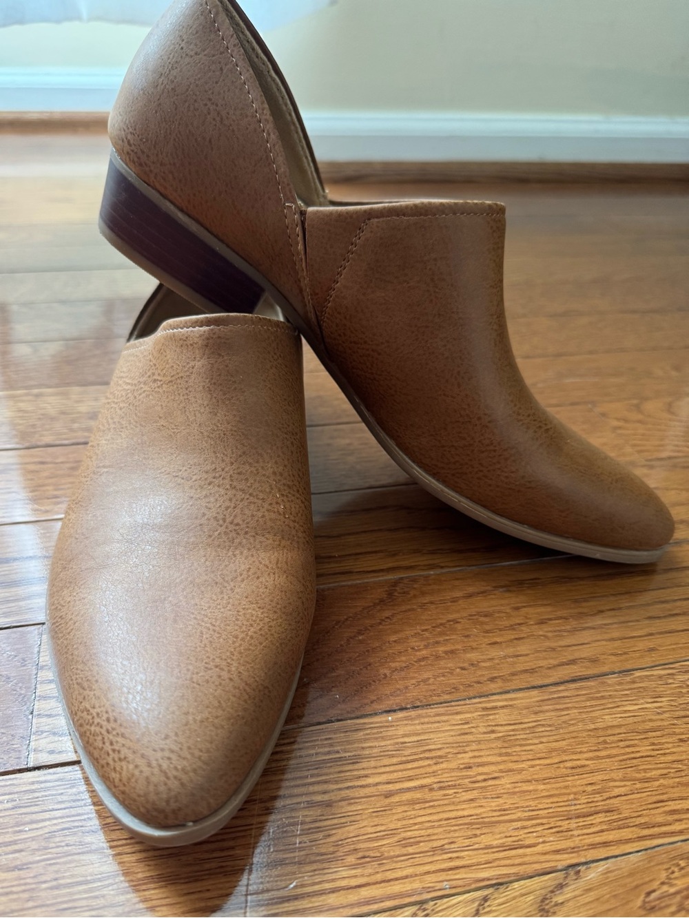 Naturalizer Tan Leather Ankle Booties / Loafers – Size 9